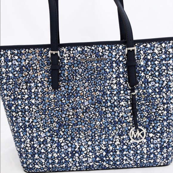 Michael Kors Jet Set Travel Carryall Large Tote - Picture 3 of 6